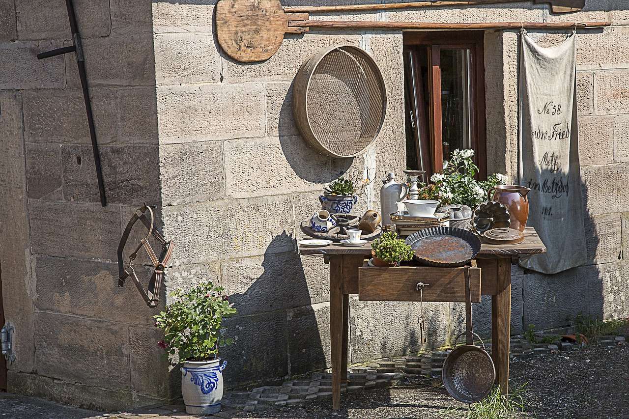 farmhouse decor garden, farm yard, country house