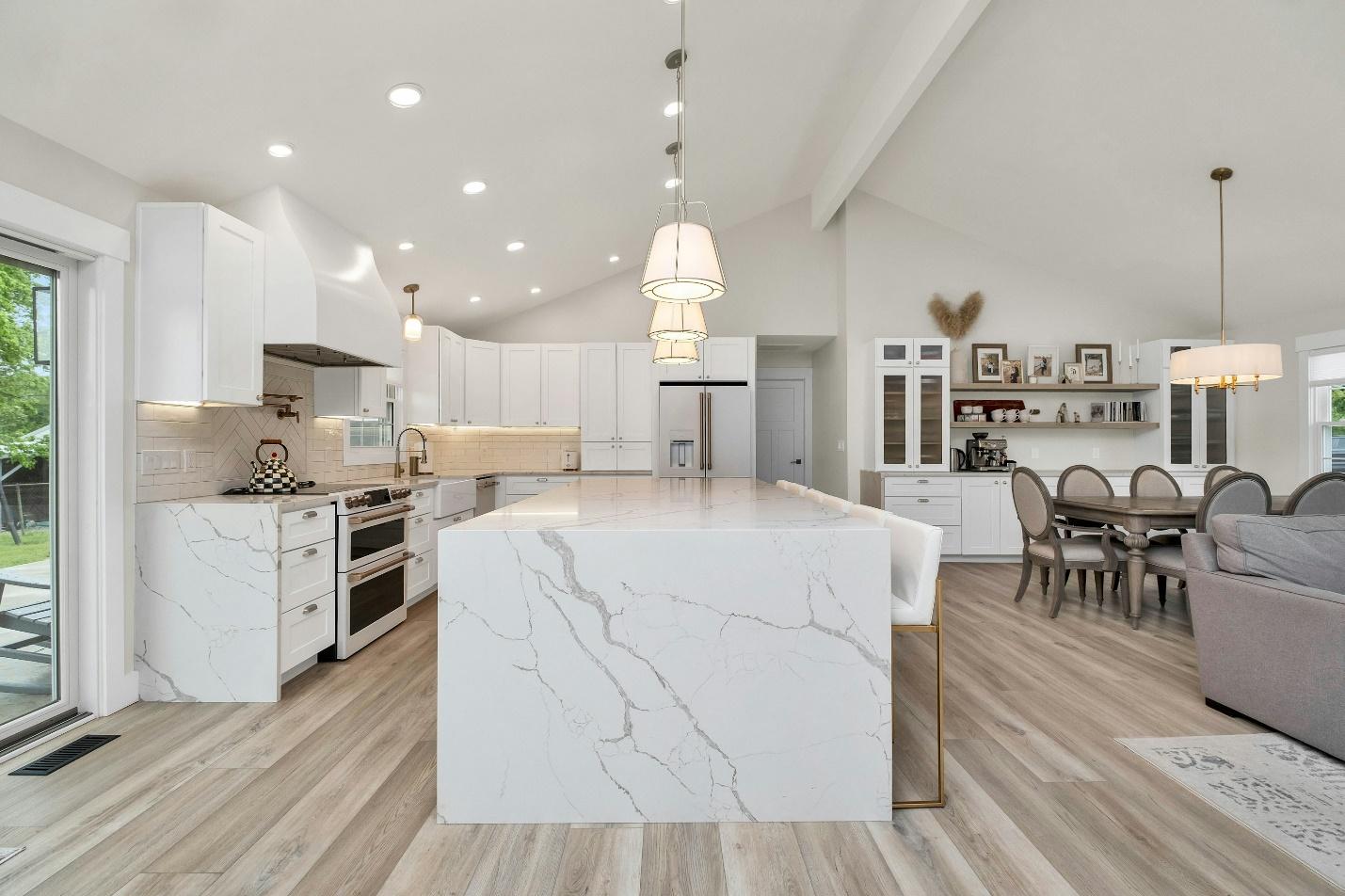 Must-have elements of modern kitchens
