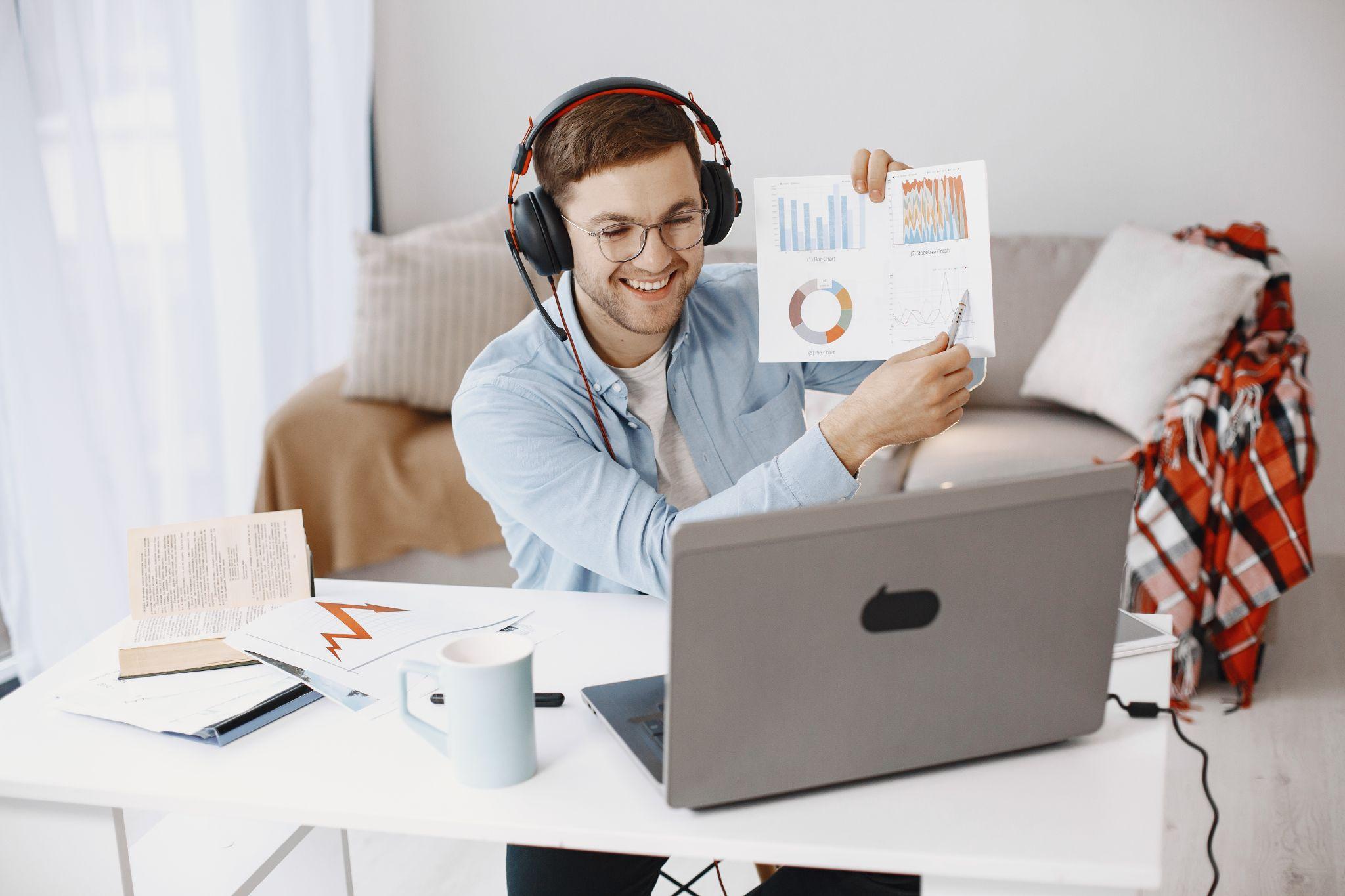 How Virtual Assistants Can Help Your Business Grow